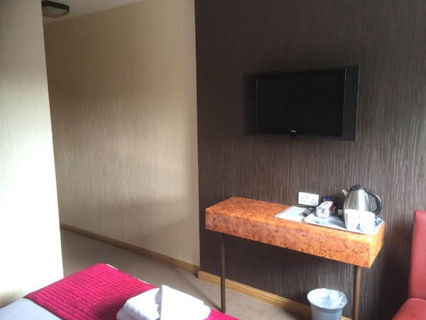Double Room Photo 5