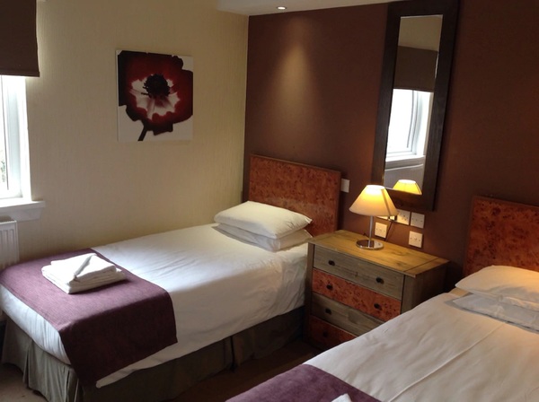 Twin Room Photo 1